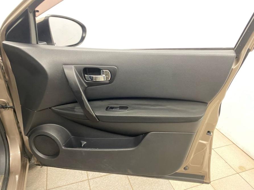 Nissan Qashqai I Рестайлинг Санкт-Петербург  - изображение 17