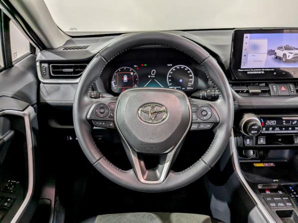 Toyota RAV4 V (XA50) с пробегом 2025 года, цена 4 100 000 рублей, 3933 км, внедорожник, Автокод Объявления
