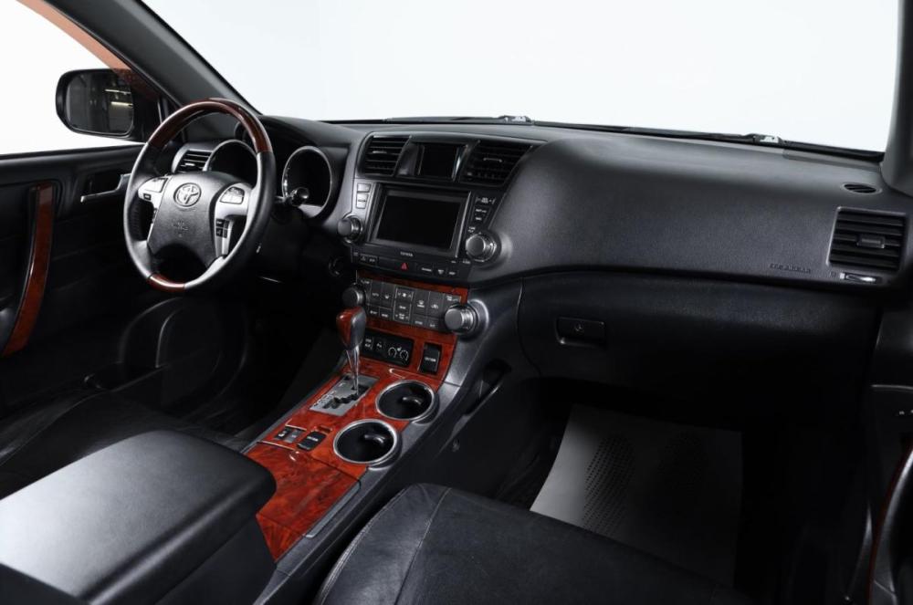 Toyota Highlander II (XU40) Рестайлинг Новосибирск  - изображение 10