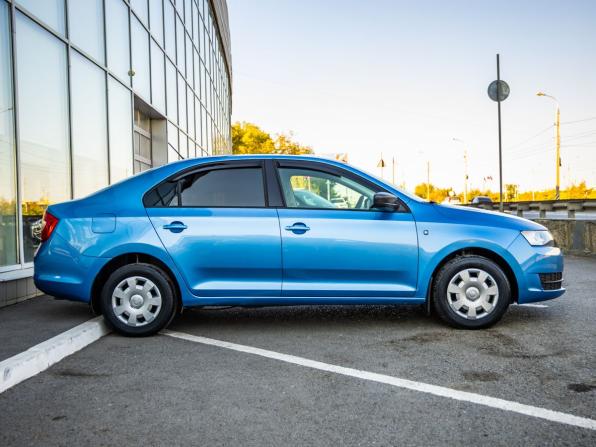 Skoda Rapid I с пробегом 2014 года, цена 748 000 рублей, 142093 км, лифтбек, Автокод Объявления