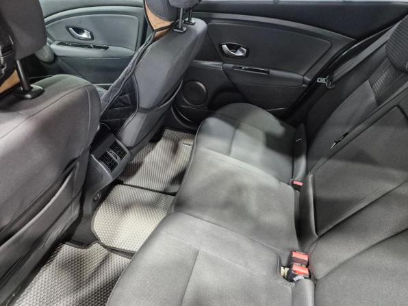 Renault Fluence I с пробегом 2010 года, цена 586 000 рублей, 221637 км, седан, Автокод Объявления