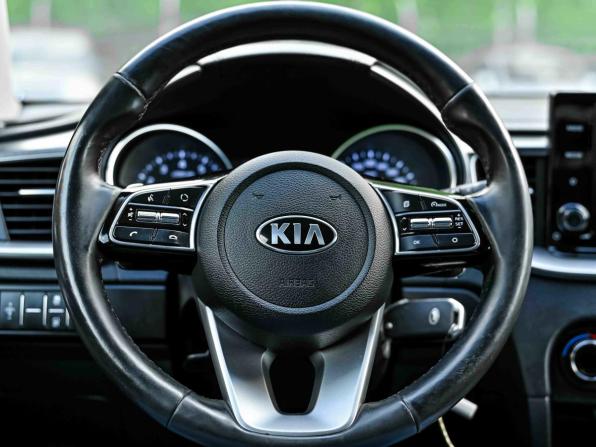 Kia Ceed III с пробегом 2020 года, цена 1 608 000 рублей, 124797 км, универсал, Автокод Объявления