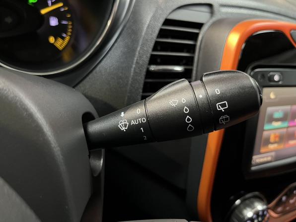 Renault Kaptur I с пробегом 2016 года, цена 1 340 000 рублей, 67308 км, внедорожник, Автокод Объявления