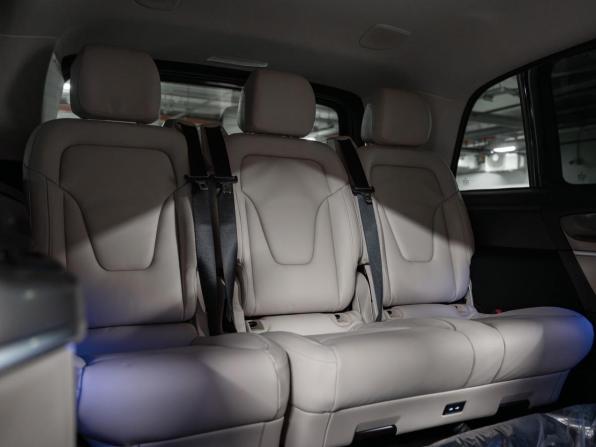 Новый Mercedes-Benz V-Класс III (W447) Рестайлинг 2 2025 года, цена 17 650 000 рублей, минивэн, Автокод Объявления