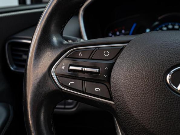 Hyundai Santa Fe IV с пробегом 2019 года, цена 3 250 000 рублей, 120290 км, внедорожник, Автокод Объявления