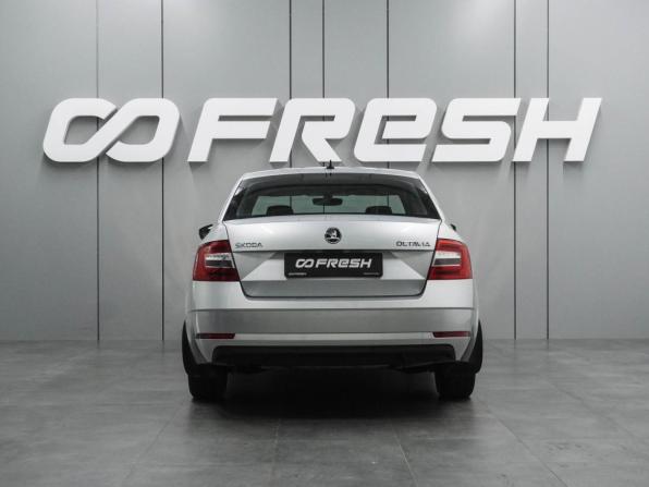 Skoda Octavia III (A7) Рестайлинг с пробегом 2019 года, цена 1 574 000 рублей, 179590 км, лифтбек, Автокод Объявления