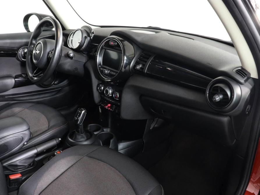 Mini Hatch III (F55/F56) Рестайлинг Химки  - изображение 11