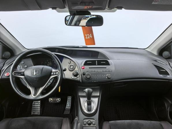 Honda Civic VIII Рестайлинг с пробегом 2011 года, цена 920 000 рублей, 247836 км, хэтчбек, Автокод Объявления
