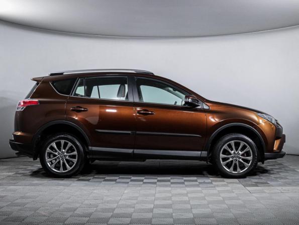 Toyota RAV4 IV (XA40) Рестайлинг с пробегом 2017 года, цена 2 449 000 рублей, 92896 км, внедорожник, Автокод Объявления