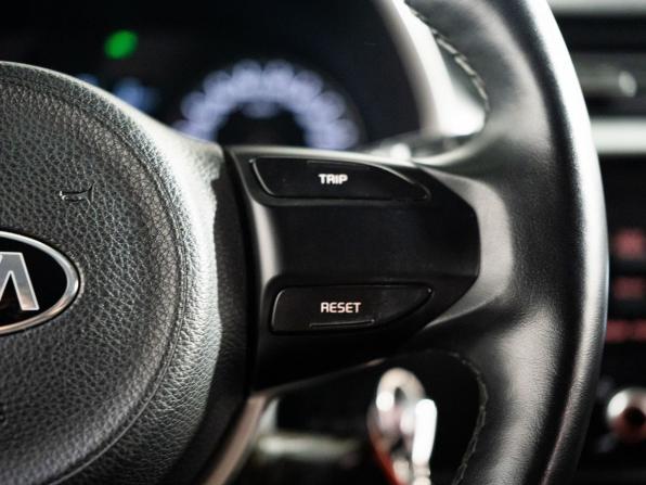 Kia Rio IV Рестайлинг с пробегом 2020 года, цена 1 700 000 рублей, 48444 км, хэтчбек, Автокод Объявления