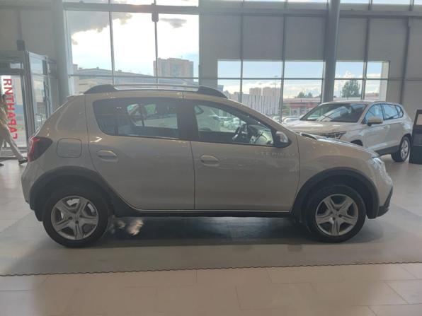 Renault Sandero II Рестайлинг с пробегом 2020 года, цена 1 297 000 рублей, 65841 км, хэтчбек, Автокод Объявления