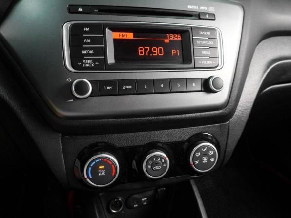 Kia Rio III Рестайлинг с пробегом 2016 года, цена 1 049 000 рублей, 132967 км, седан, Автокод Объявления
