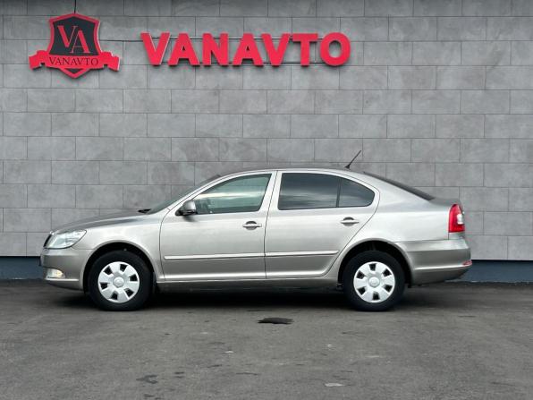 Skoda Octavia II (A5) Рестайлинг с пробегом 2012 года, цена 760 000 рублей, 246450 км, лифтбек, Автокод Объявления