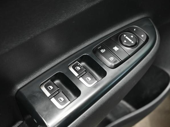 Kia Rio IV с пробегом 2018 года, цена 1 850 000 рублей, 62282 км, хэтчбек, Автокод Объявления