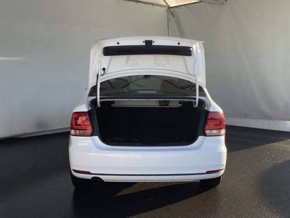 Volkswagen Polo V Рестайлинг с пробегом 2019 года, цена 1 155 000 рублей, 87405 км, седан, Автокод Объявления