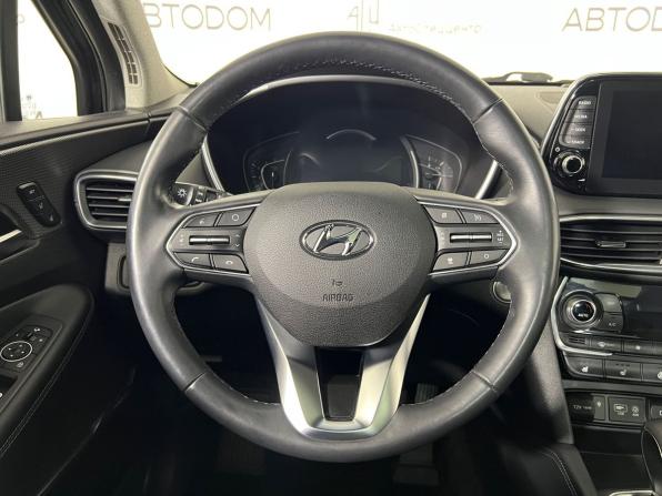 Hyundai Santa Fe IV с пробегом 2018 года, цена 2 597 000 рублей, 175784 км, внедорожник, Автокод Объявления