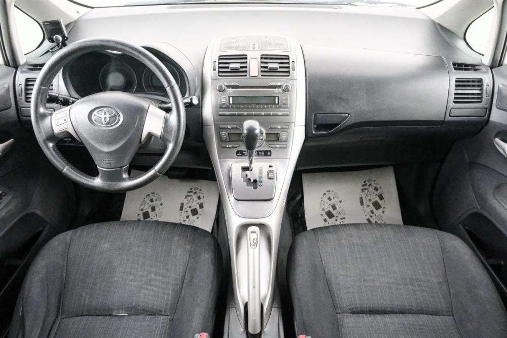 Toyota Auris I Красноярск  - изображение 11