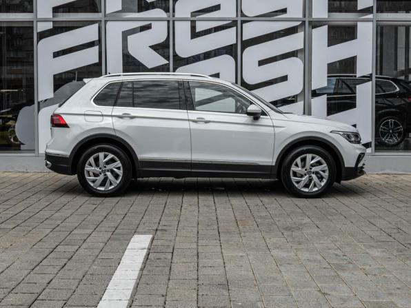 Volkswagen Tiguan II Рестайлинг с пробегом 2021 года, цена 3 099 000 рублей, 90364 км, внедорожник, Автокод Объявления