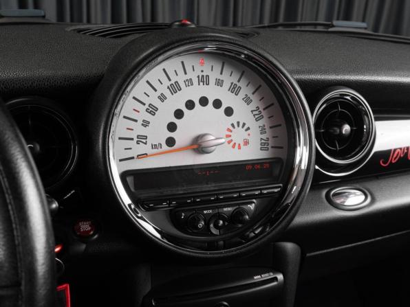 Mini Hatch II (R56) Рестайлинг с пробегом 2012 года, цена 1 279 000 рублей, 206905 км, хэтчбек, Автокод Объявления