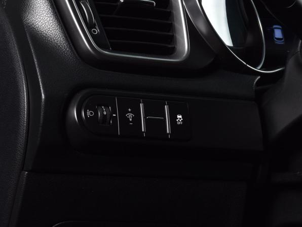 Kia Ceed III с пробегом 2018 года, цена 1 669 999 рублей, 79718 км, хэтчбек, Автокод Объявления