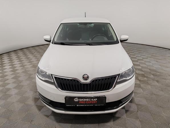 Skoda Rapid I Рестайлинг с пробегом 2019 года, цена 1 235 000 рублей, 174001 км, лифтбек, Автокод Объявления