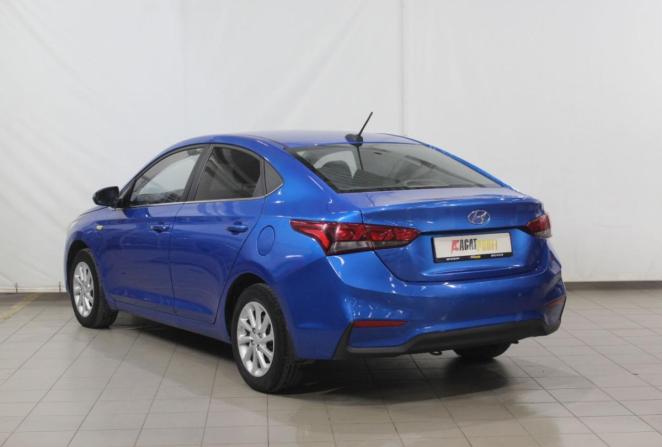 Hyundai Solaris II с пробегом 2018 года, цена 1 030 000 рублей, 191019 км, седан, Автокод Объявления