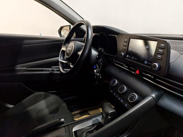 Hyundai Elantra VII (CN7) с пробегом 2021 года, цена 2 150 000 рублей, 40875 км, седан, Автокод Объявления