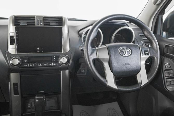 Toyota Land Cruiser Prado 150 Series с пробегом 2010 года, цена 3 179 000 рублей, 135000 км, внедорожник, Автокод Объявления