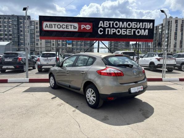 Renault Megane III Рестайлинг с пробегом 2013 года, цена 920 820 рублей, 180000 км, хэтчбек, Автокод Объявления