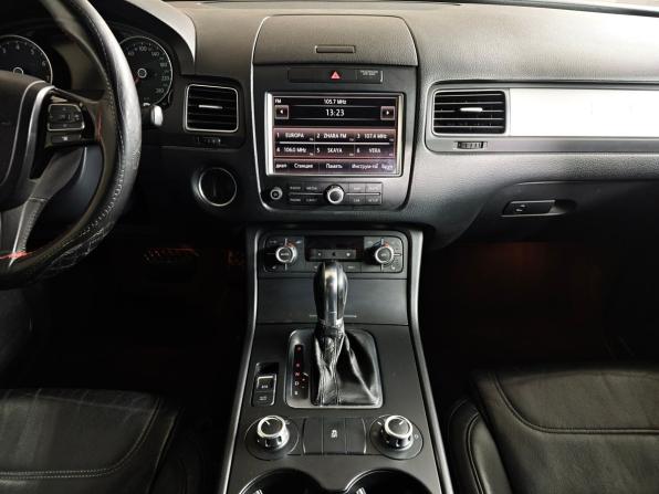 Volkswagen Touareg II с пробегом 2011 года, цена 1 320 000 рублей, 267329 км, внедорожник, Автокод Объявления