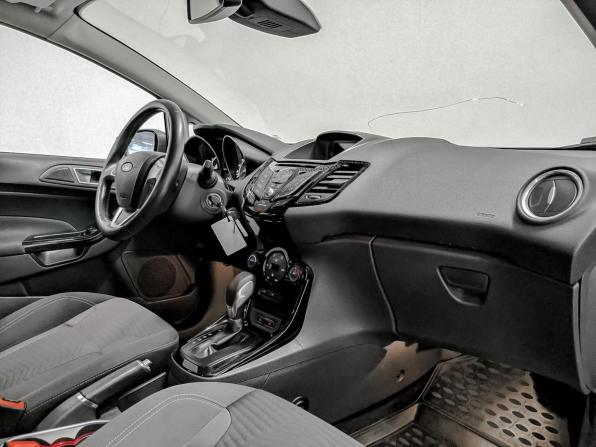 Ford Fiesta Mk6 Рестайлинг с пробегом 2016 года, цена 850 000 рублей, 134538 км, хэтчбек, Автокод Объявления