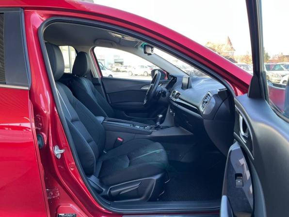 Mazda 3 III (BM) Рестайлинг с пробегом 2019 года, цена 1 570 000 рублей, 95069 км, седан, Автокод Объявления