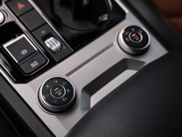 Volkswagen Touareg III с пробегом 2020 года, цена 5 199 000 рублей, 52000 км, внедорожник, Автокод Объявления