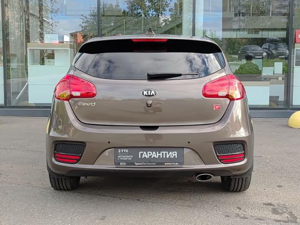 Kia Ceed II Рестайлинг с пробегом 2017 года, цена 1 469 000 рублей, 104000 км, хэтчбек, Автокод Объявления
