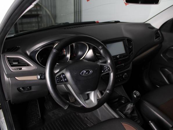 Lada (ВАЗ) Vesta I с пробегом 2018 года, цена 945 000 рублей, 129132 км, седан, Автокод Объявления