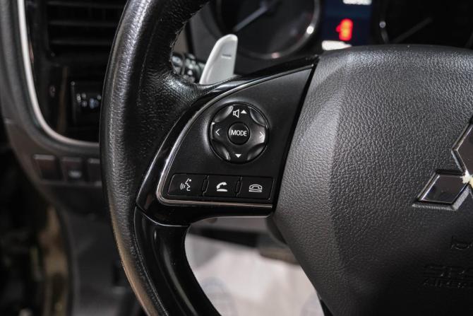 Mitsubishi Outlander III Рестайлинг 2 с пробегом 2015 года, цена 2 049 000 рублей, 166420 км, внедорожник, Автокод Объявления