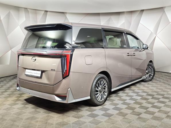GAC M8 с пробегом 2024 года, цена 4 300 000 рублей, 65734 км, минивэн, Автокод Объявления