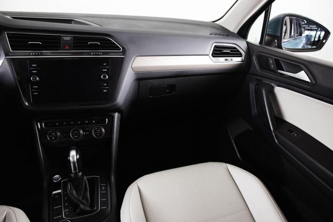 Volkswagen Tiguan II с пробегом 2019 года, цена 2 489 000 рублей, 81000 км, внедорожник, Автокод Объявления