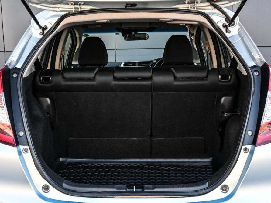 Honda Fit III Рестайлинг Новороссийск  - изображение 21