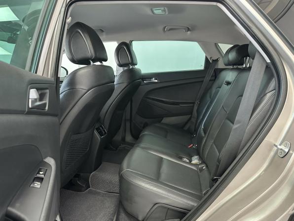 Hyundai Tucson III с пробегом 2016 года, цена 2 340 000 рублей, 103950 км, внедорожник, Автокод Объявления