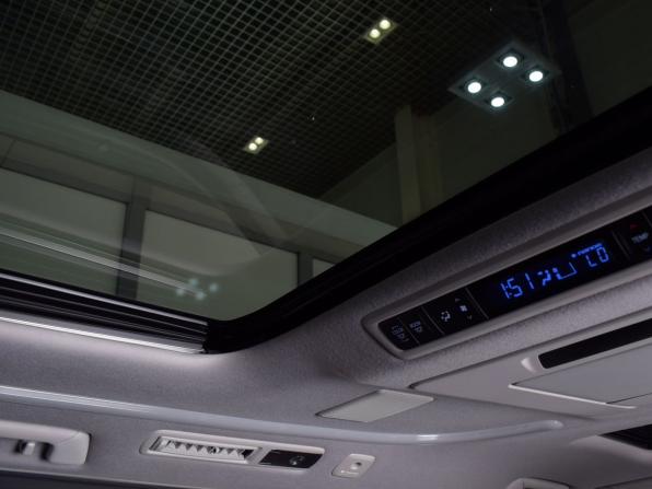Toyota Alphard III Рестайлинг с пробегом 2021 года, цена 4 999 995 рублей, 31469 км, минивэн, Автокод Объявления