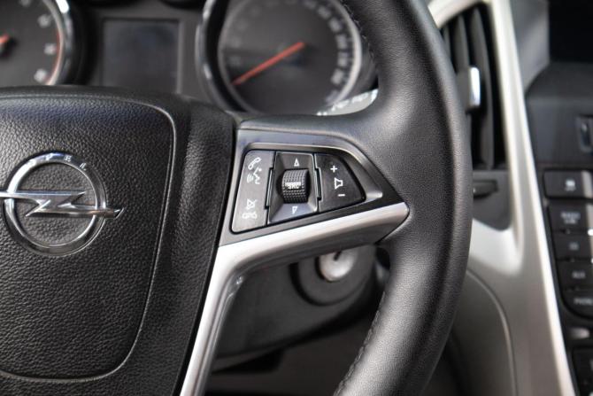 Opel Astra J с пробегом 2012 года, цена 749 000 рублей, 160000 км, хэтчбек, Автокод Объявления