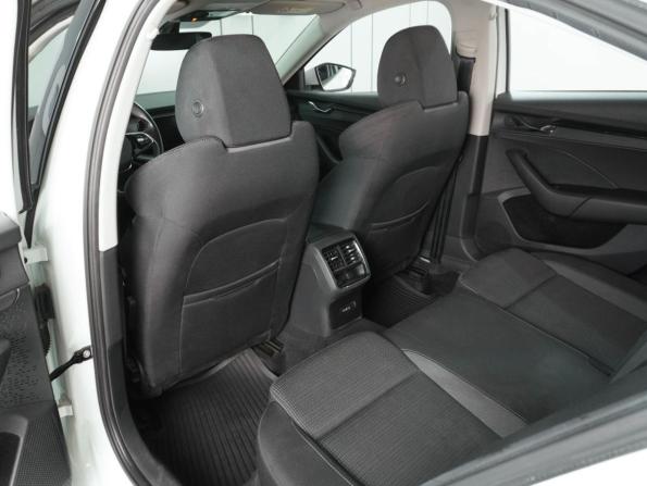 Skoda Octavia IV (A8) с пробегом 2021 года, цена 2 069 000 рублей, 122402 км, лифтбек, Автокод Объявления