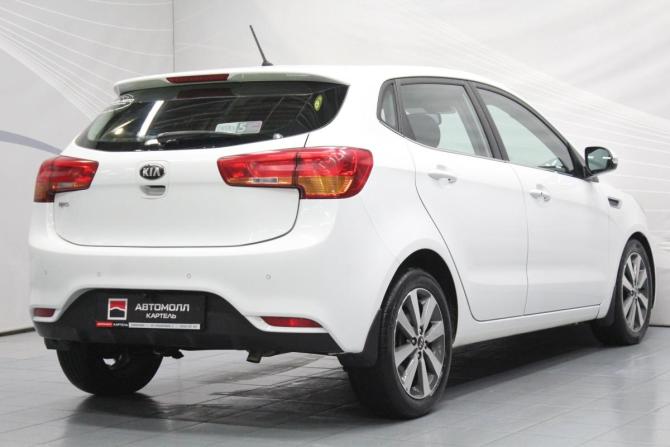 Kia Rio III Рестайлинг с пробегом 2016 года, цена 879 000 рублей, 302062 км, хэтчбек, Автокод Объявления