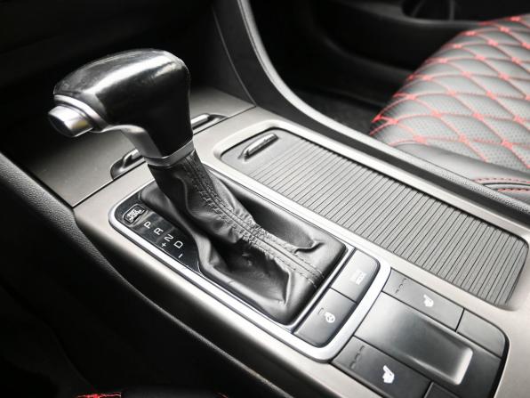 Kia Optima IV Рестайлинг с пробегом 2019 года, цена 1 200 900 рублей, 287000 км, седан, Автокод Объявления