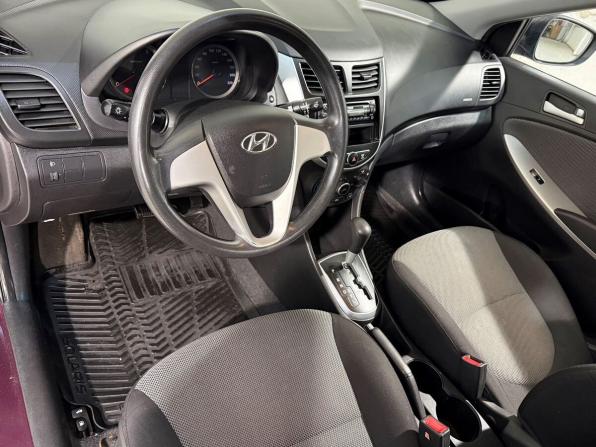 Hyundai Solaris I с пробегом 2014 года, цена 999 800 рублей, 70000 км, седан, Автокод Объявления