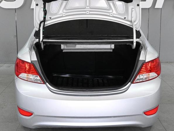 Hyundai Solaris I с пробегом 2013 года, цена 799 000 рублей, 210628 км, седан, Автокод Объявления