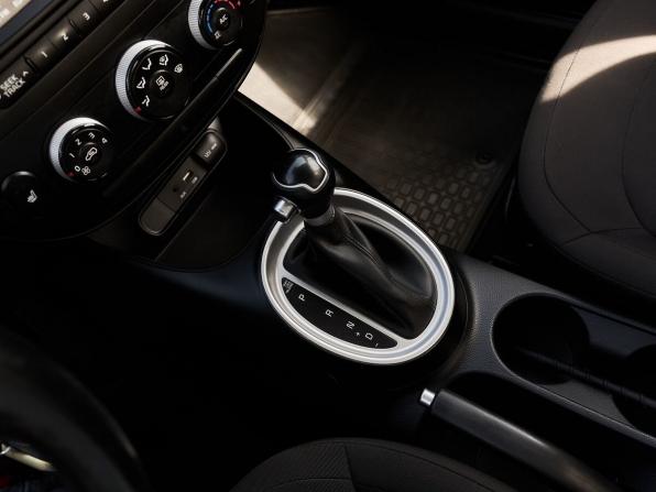 Kia Soul II Рестайлинг с пробегом 2018 года, цена 1 528 000 рублей, 117270 км, хэтчбек, Автокод Объявления