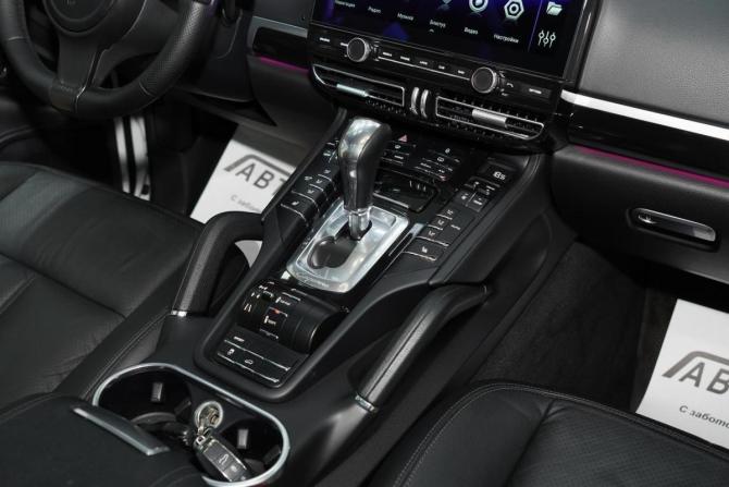 Porsche Cayenne II (958) с пробегом 2013 года, цена 2 499 000 рублей, 136000 км, внедорожник, Автокод Объявления