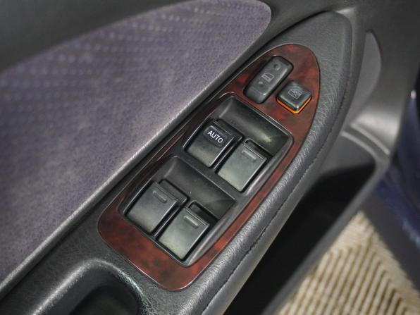 Toyota Avensis I Рестайлинг с пробегом 2001 года, цена 318 000 рублей, 311266 км, седан, Автокод Объявления